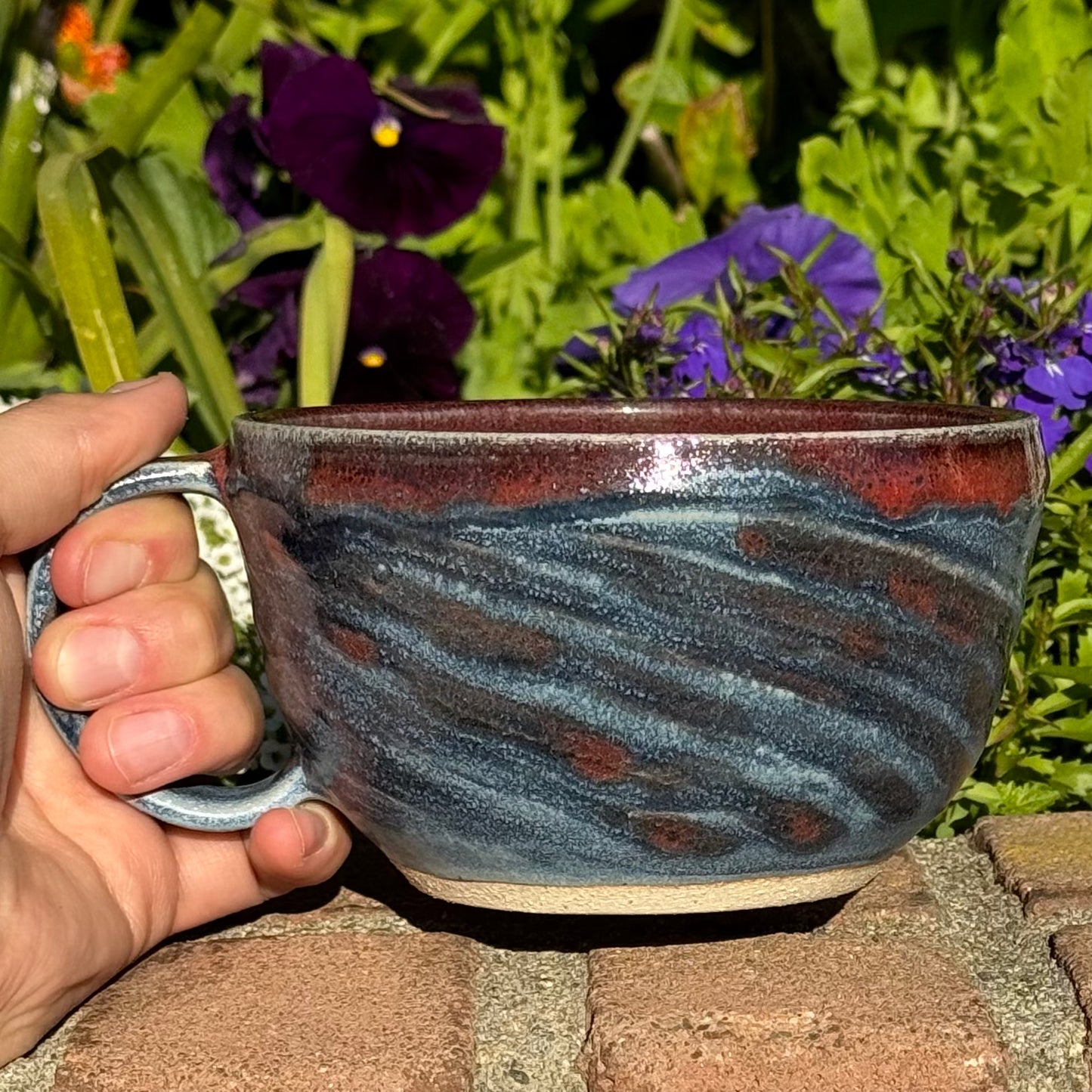 Blue and Red Textured Mug 20 oz