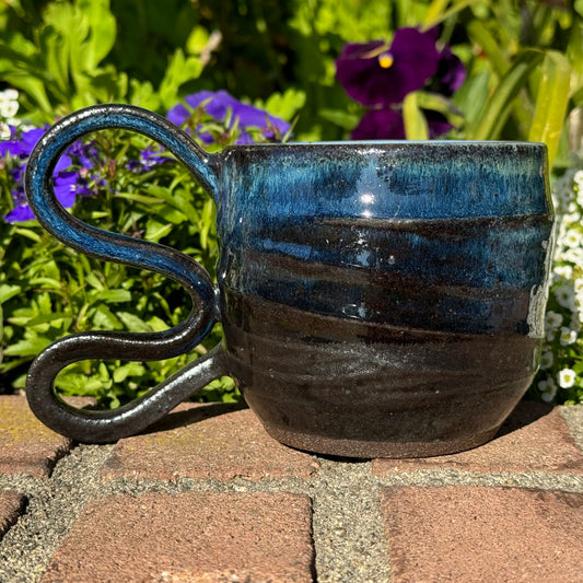 Blue and Black Wavy Mug 16 oz