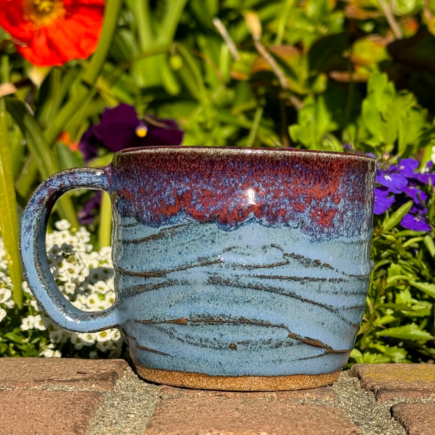 Blue and Red Wavy Mug 16 oz